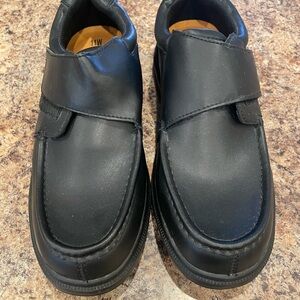 Earth Spirit Black Slip-On Velcro Loafers